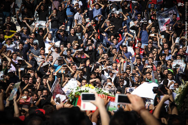 عکس/ سلفی‌های بی محل،فقط برای چند لایک بیشتر