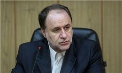 به موضوع حقوق نجومی نزدیک می‌شدیم فشارها سرسام آور وارد می‌شد