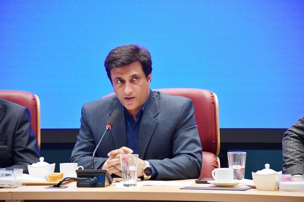 صنایع تبدیلی، معادن یا ظرفیت‌های شستا در استان فعال شود

