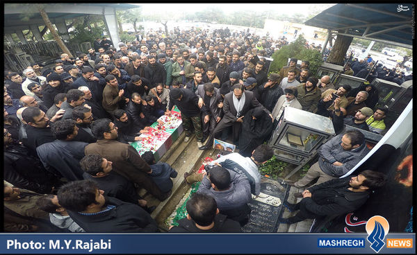 تصاویر/ آخرین وداع با مدافع حرمِ بی سر