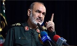 آزادی حلب یعنی شکست همه قدرت‌های سیاسی و نظامی استکبار/ امروز موشک‌های ایران می‌تواند مواضع دشمن را در هر نقطه به آتش بکشد/ ما از دیوارهای تحریم‌ دشمنان عبور کردیم