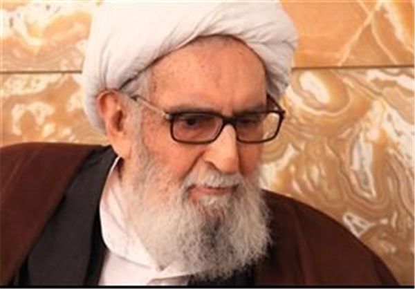 فرزند مقام معظم رهبری از آیتالله واعظطبسی عیادت کرد+ تصاویر