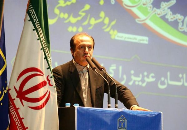 معاون وزیر بهداشت: در تهیه مواد اولیه ساخت دارو مشکلی نداریم