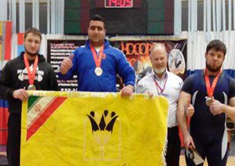 جوان گلستانی قهرمان پاورلیفتینگ جهان شد + تصاویر