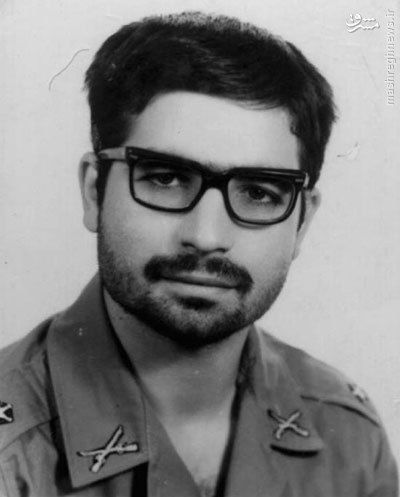 تمبکزدن و رقصیدن هنگام نمازخواندن «حسن روحانی»