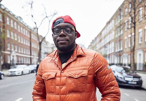 دانشجوی انصرافی که میلیاردر شد + تصاویر