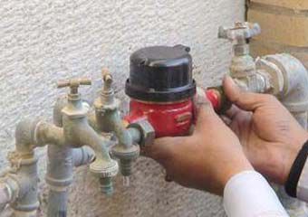 تعویض 692 کنتور خراب مشترکین آب و فاضلاب در بندرترکمن