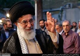 فیلم / سفر مشهد، برای ما سفر فراغت نیست به آن معنا ، مزاح رهبر انقلاب با شعرا
