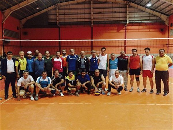 برگزاری مسابقات چهارجانبه والیبال قهرمانی پیشکسوتان در گلستان + عکس