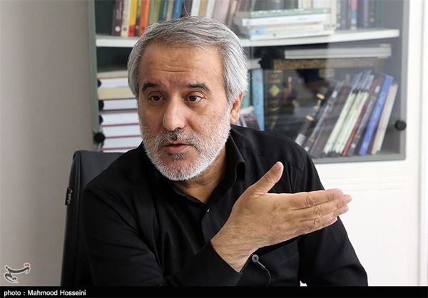 پیوند زدن حل مشکلات به ارتباط با غرب منشاء نفوذ است