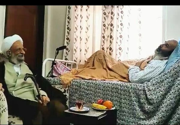 علامه مصباح یزدی از سردار فلاحزاده جانبار مدافع حرم عیادت کرد