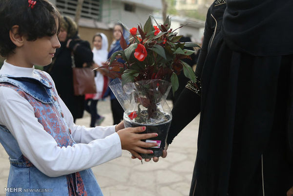 پنجمین نمایشگاه گل و گیاه در گرگان افتتاح شد
