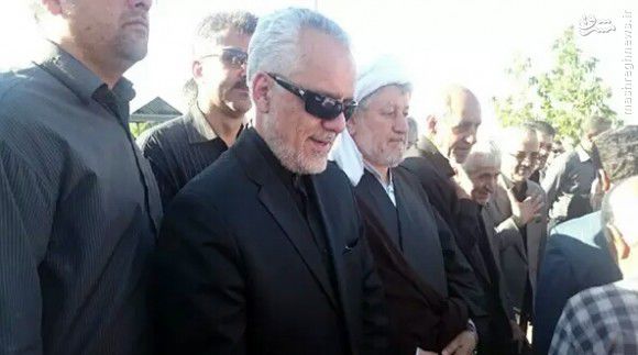 عکس/ محمد رضا رحیمی در تشییع همسر