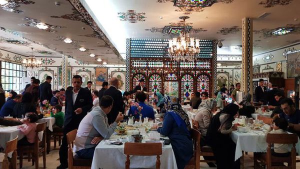 رستوران ها تعطیل می شوند؟
