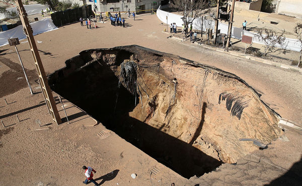 (تصاویر) انفجار مهیب در غرب تهران 
