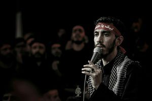 فیلم/ حضور مداح مشهور در تکیه ساده کودکان
