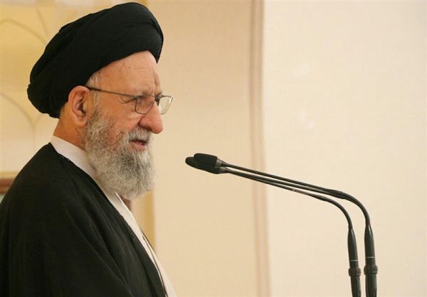 نورمفیدی:دشمنان از هر فرصتی برای ضربه زدن به نظام استفاده میکنند