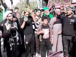 فیلم/ حجت الاسلام پناهیان در حال سینه زنی و شعر خوانی