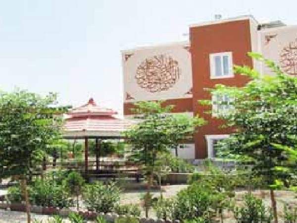 واقعیت‌های پلمپ دانشگاه میلاد گلستان
