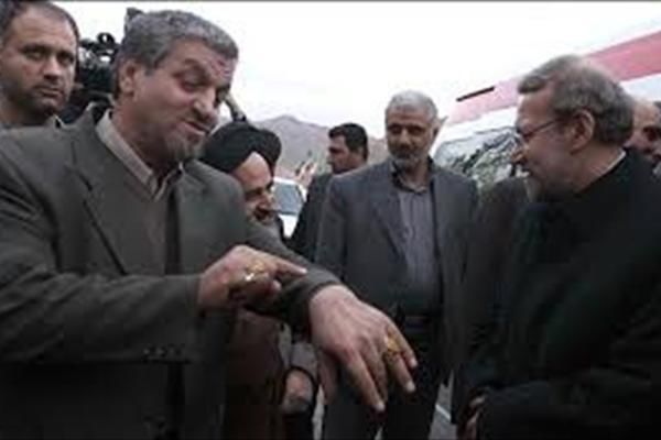 لاریجانی فکر می کند همه کاره است