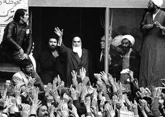 گلستان در آئینه انقلاب اسلامی/حوادث قبل انقلاب از زبان تاریخنگار گلستانی