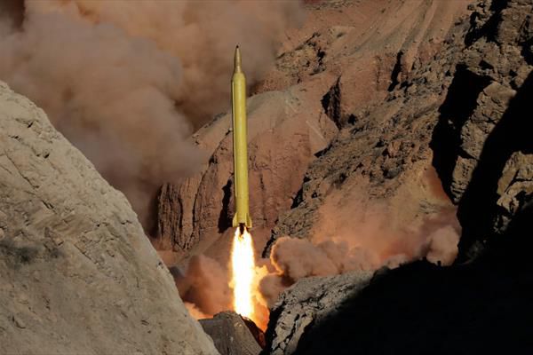 ترامپ با یک چشمک آزمایش موشکی ایران را متوقف کرد!