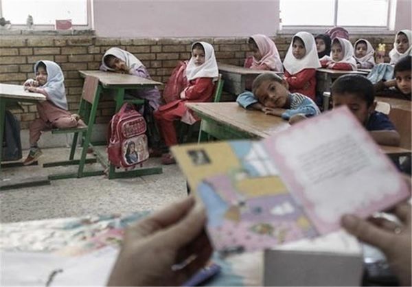 حدود ۱۰ هزار دانشآموز گلستانی از تحصیل بازماندند