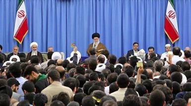 برخی دولتهای اسلامی با «طاغوت اعظم»، یعنی آمریکا همکاری میکنند/ جبهه کفر و استکبار بالاخره مجبور به عقب نشینی میشود