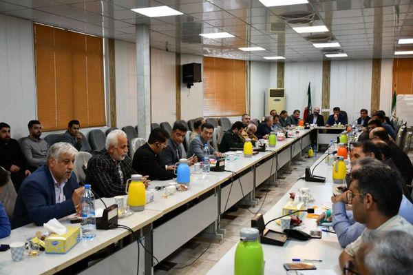 فراکسیون کارگری مجلس شورای اسلامی در تلاش برای رفع مشکل کارگران است