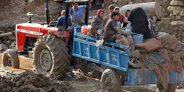گلایه سیل زدگان از توزیع ناعادلانه کمکها به سیلزدگان