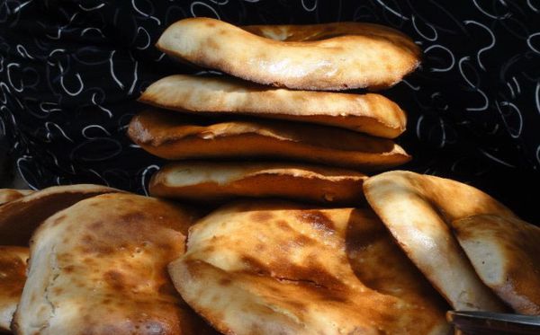 بوی نان محلی در کوچه های روستاهای گلستان کمتر به مشام می رسد+تصاویر