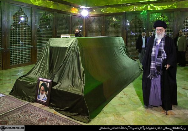 حضور رهبر انقلاب در مرقد مطهر امام راحل و گلزار شهدای بهشت زهرا + تصاویر